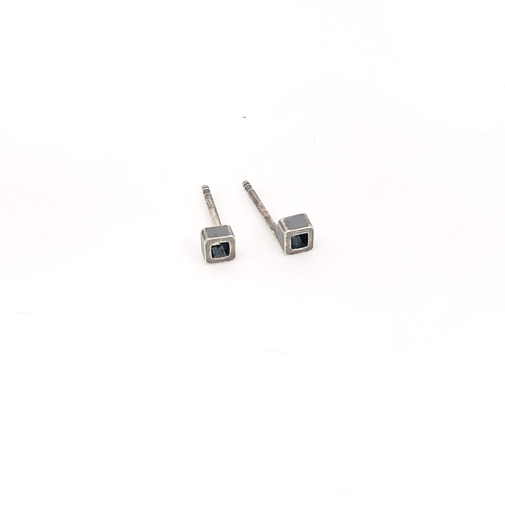 Box Studs