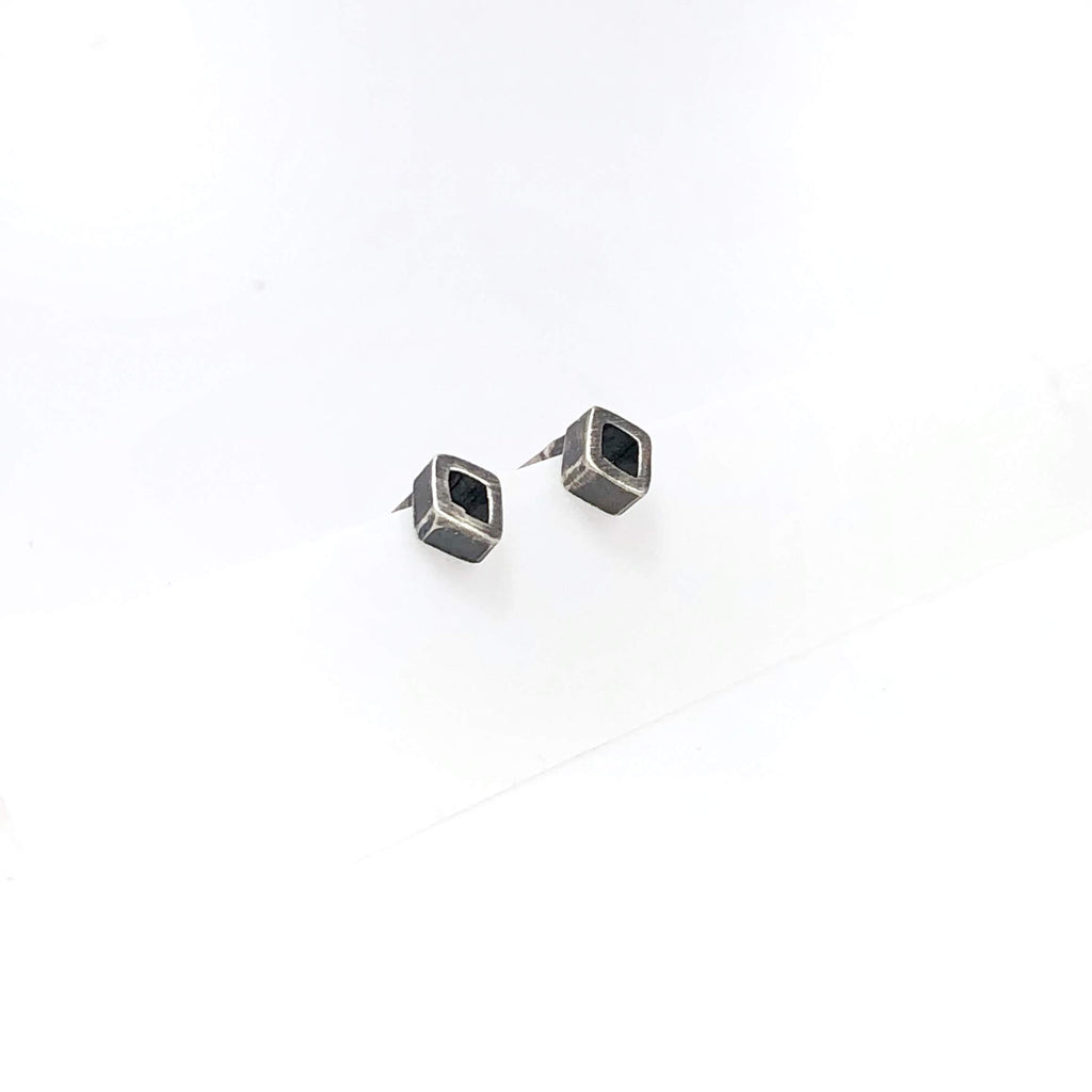 Kite Studs