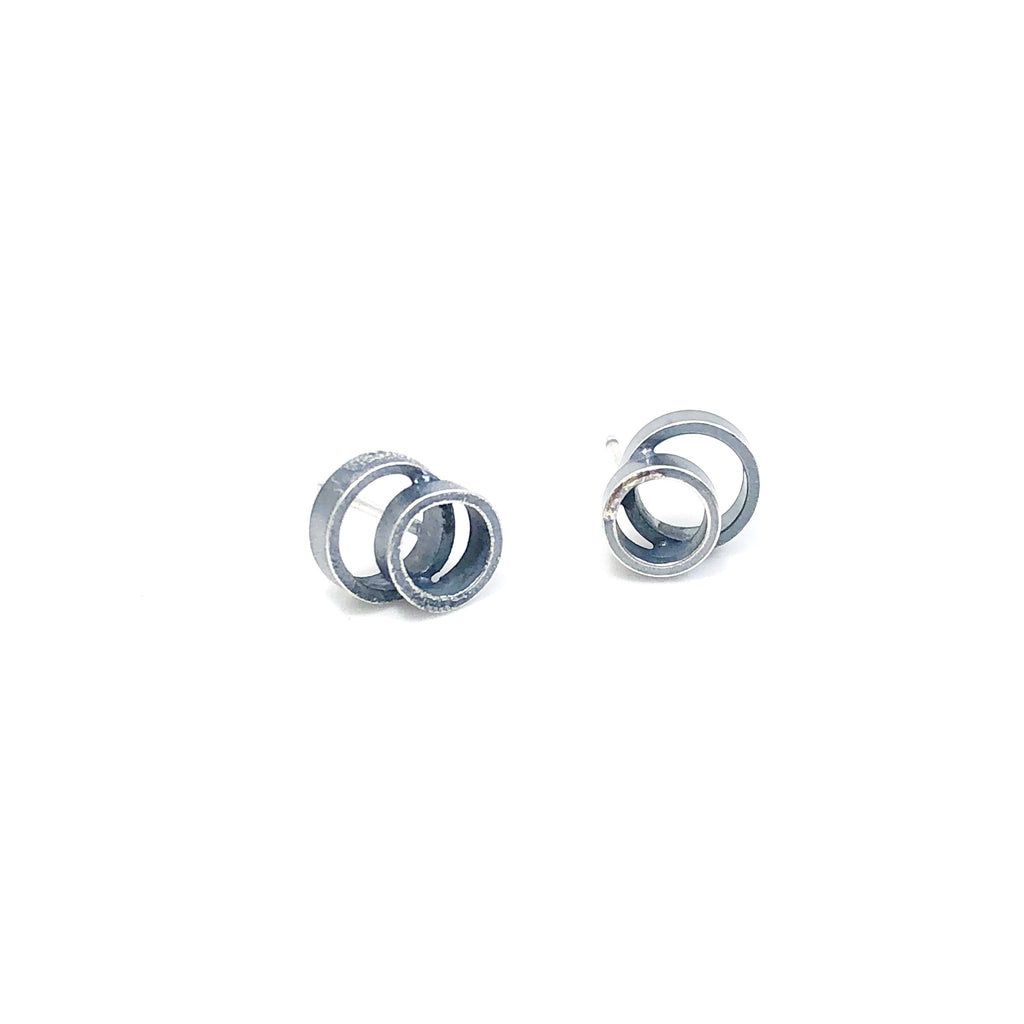 Overlap Studs