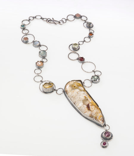 Eclectic Ethos Guide Necklace - Peach & Black